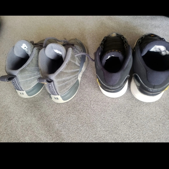 Jordan's 2 pair- size 10 - Picture 3 of 4